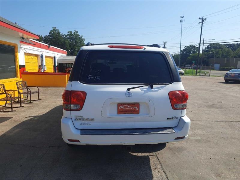 Toyota Sequoia SR5 2WD 2005