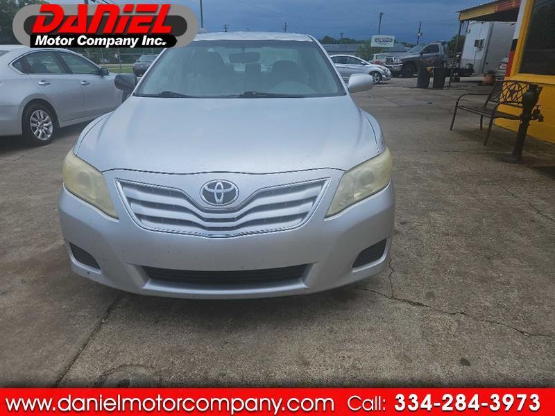 Toyota Camry Base 6-Spd AT 2011