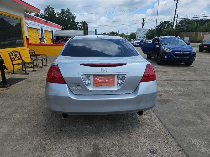 Honda Accord EX V-6 Sedan AT w/ XM Radio 2006