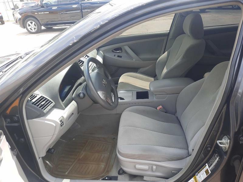 Toyota Camry SE V6 6-Spd AT 2009