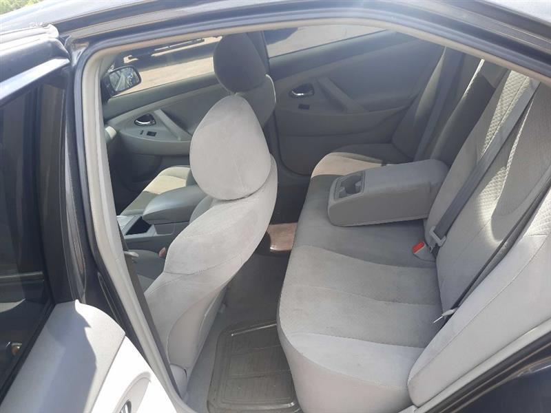 Toyota Camry SE V6 6-Spd AT 2009
