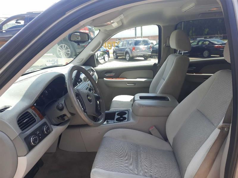 Chevrolet Suburban LT2 1500 4WD 2009