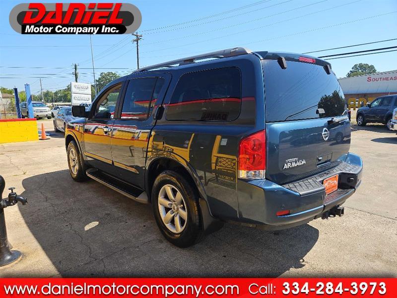 2014 Nissan Armada SV 2WD