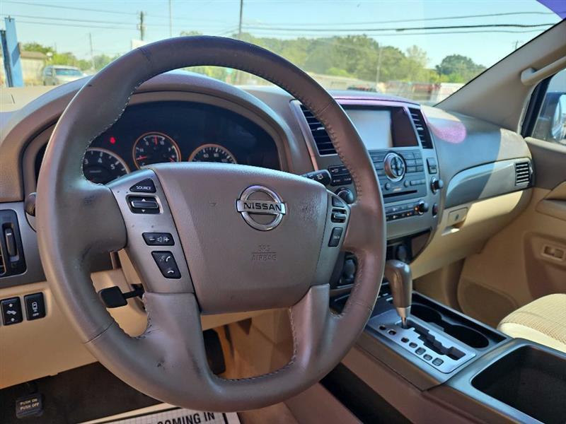 Nissan Armada photo 7