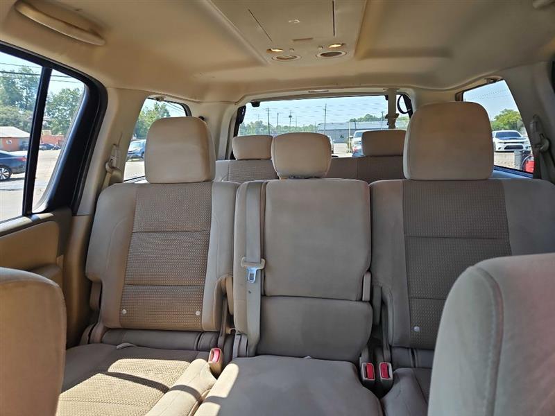 Nissan Armada photo 13
