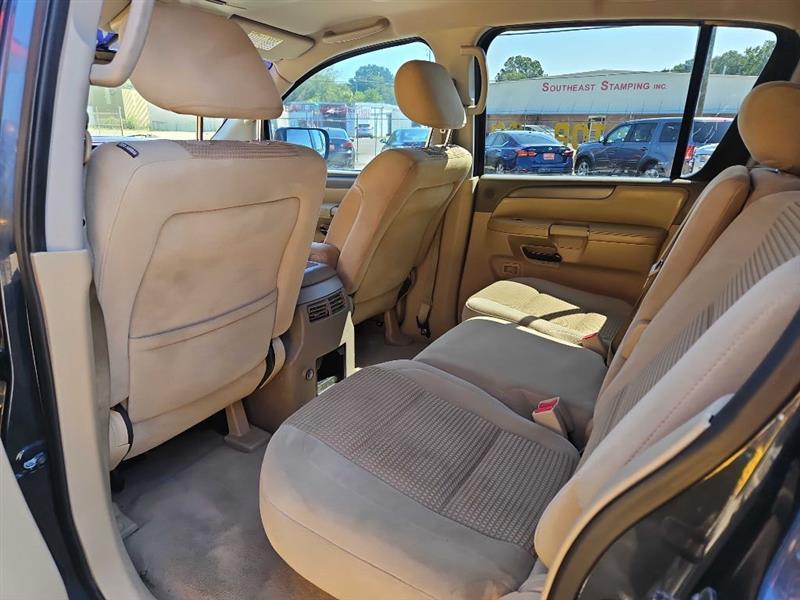 Nissan Armada photo 14