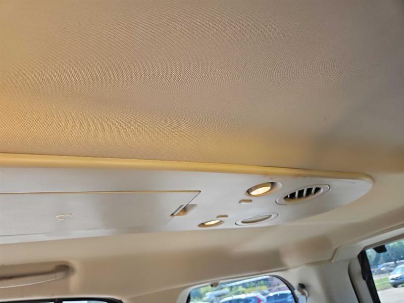 Nissan Armada photo 15