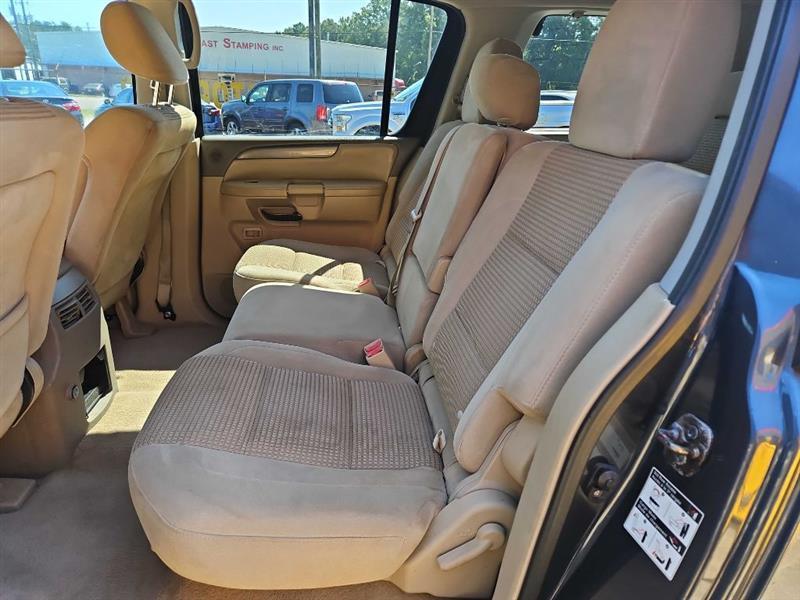Nissan Armada photo 18