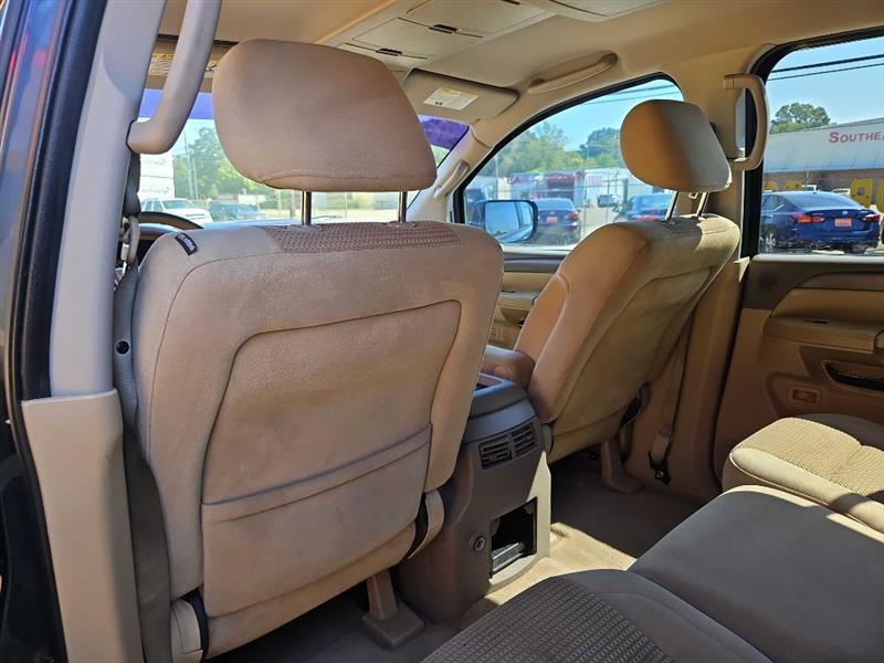 Nissan Armada photo 19