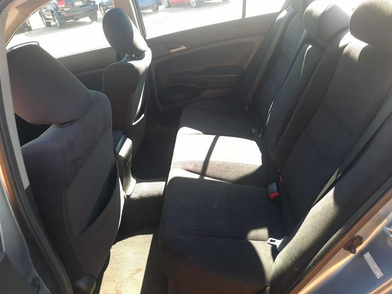 Honda Accord photo 5
