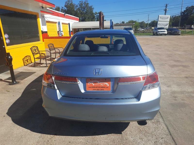 Honda Accord photo 8