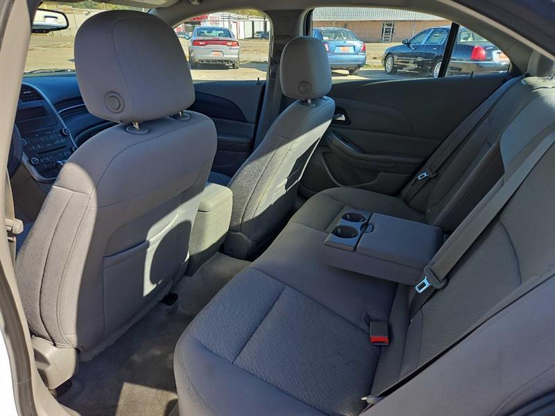 Chevrolet Malibu photo 15