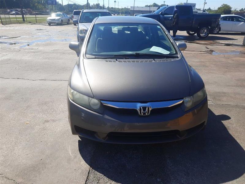 Honda Civic LX Sedan 5-Speed AT 2010
