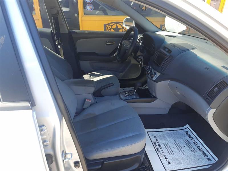 Hyundai Elantra SE 2010