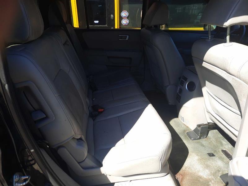 Honda Pilot EX-L 2WD 5-Spd AT with DVD 2014