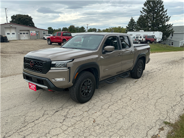 2022 Nissan Frontier PRO-4X Crew Cab 4WD