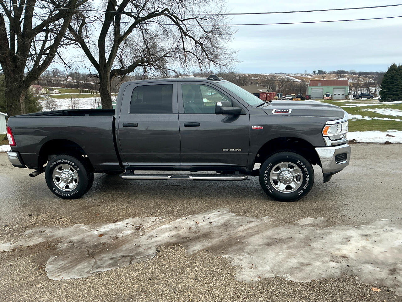 RAM 2500 Tradesman Crew Cab SWB 4WD 2022