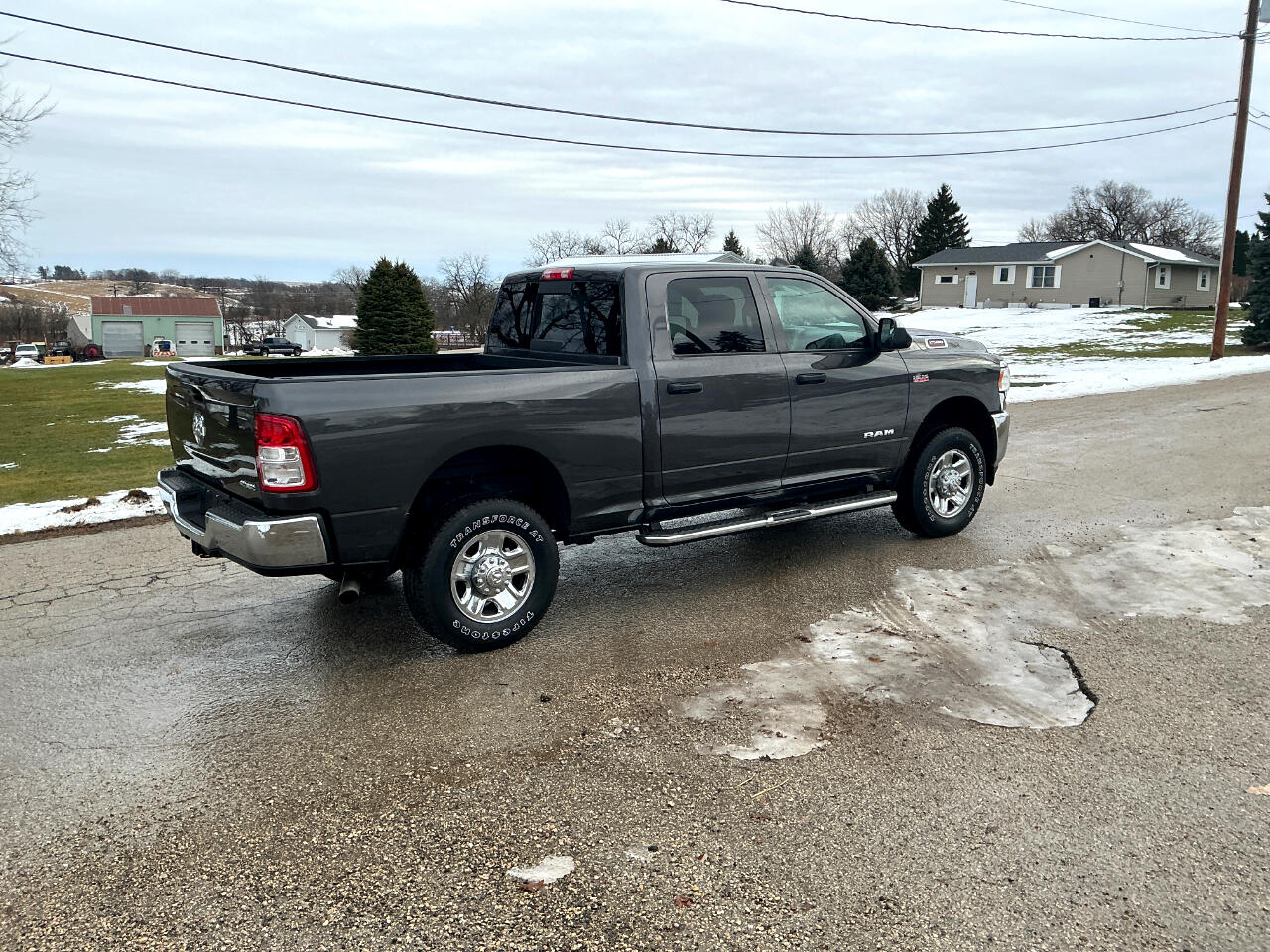 RAM 2500 Tradesman Crew Cab SWB 4WD 2022