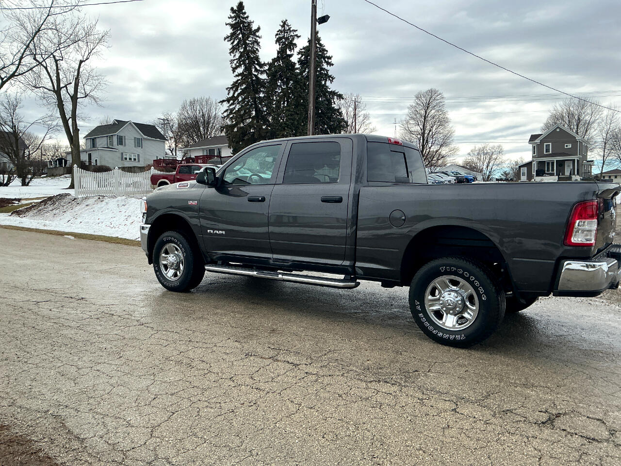 RAM 2500 Tradesman Crew Cab SWB 4WD 2022