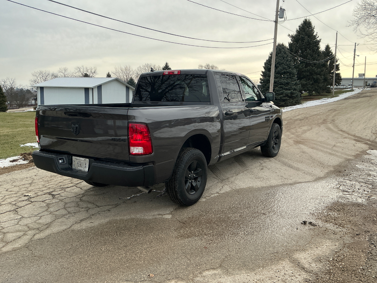 RAM 1500 Classic Tradesman Crew Cab SWB 4WD 2024