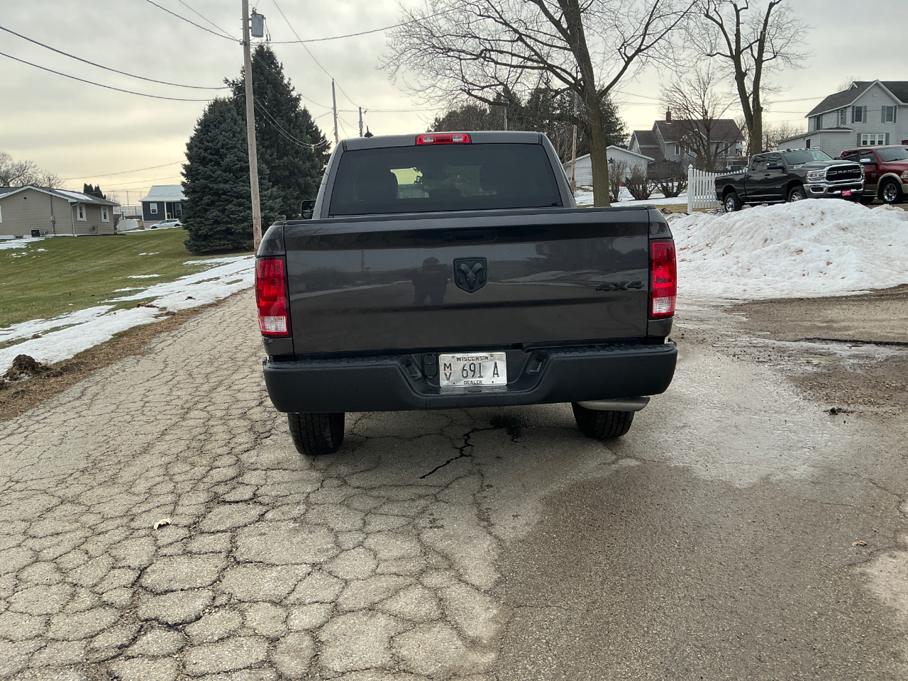 RAM 1500 Classic Tradesman Crew Cab SWB 4WD 2024