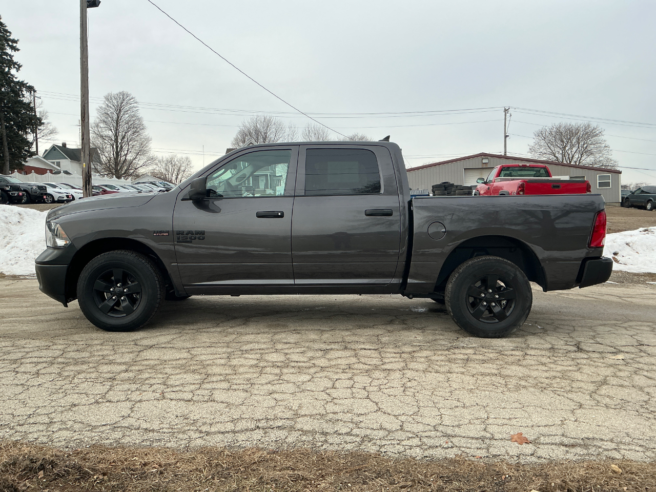 RAM 1500 Classic Tradesman Crew Cab SWB 4WD 2024