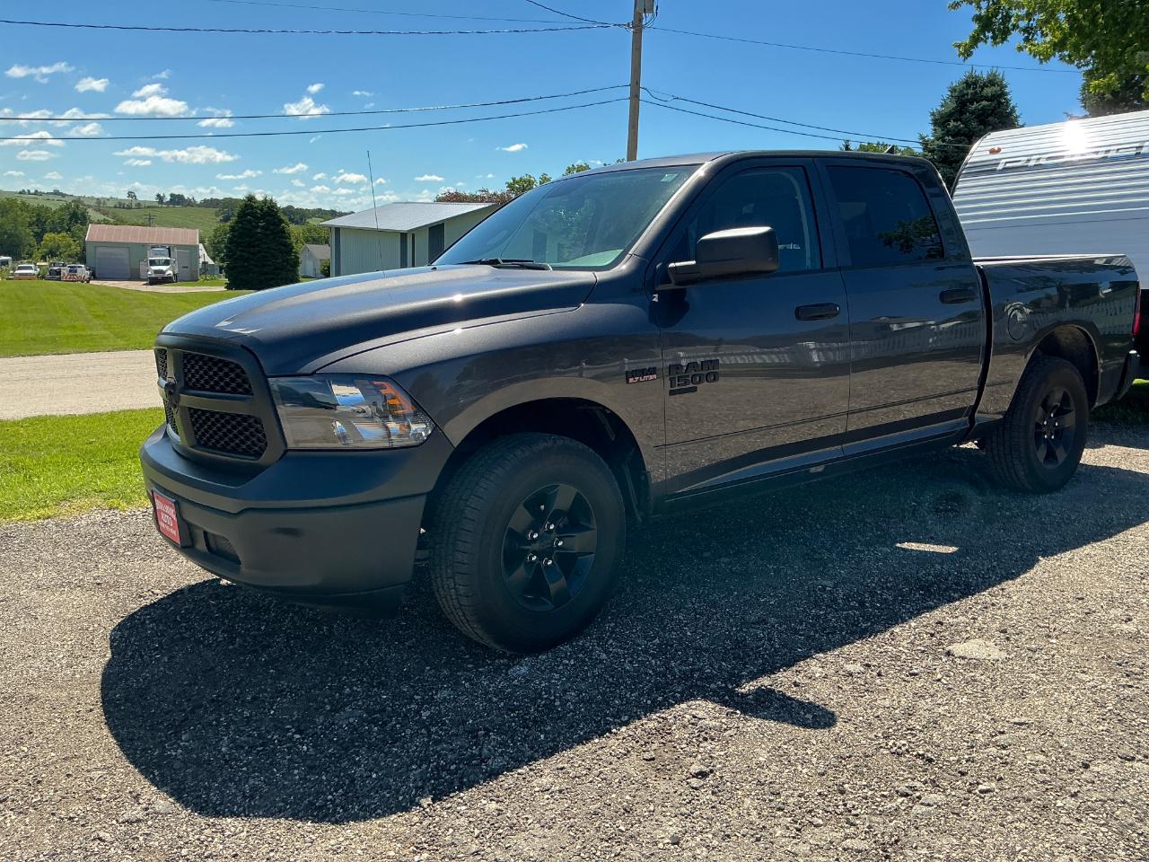 2024 RAM 1500 Classic Tradesman Crew Cab SWB 4WD