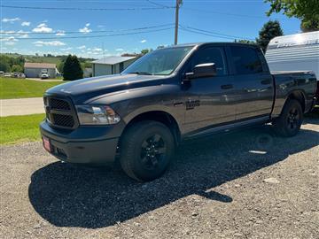 2024 RAM 1500 Classic Tradesman Crew Cab SWB 4WD