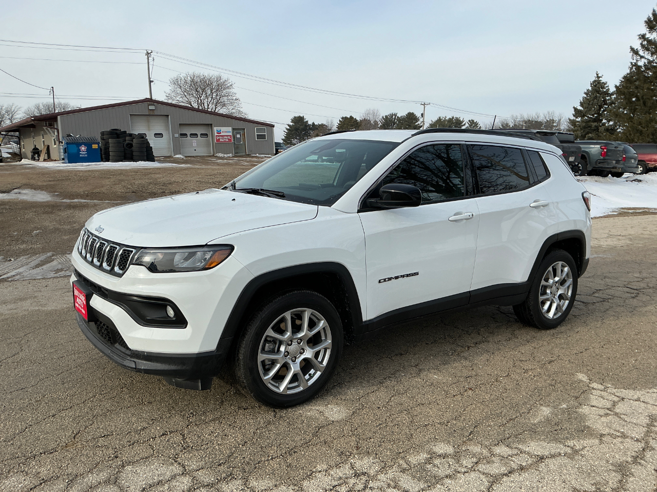 Jeep Compass Latitude LUX 4D SUV 4WD 2023