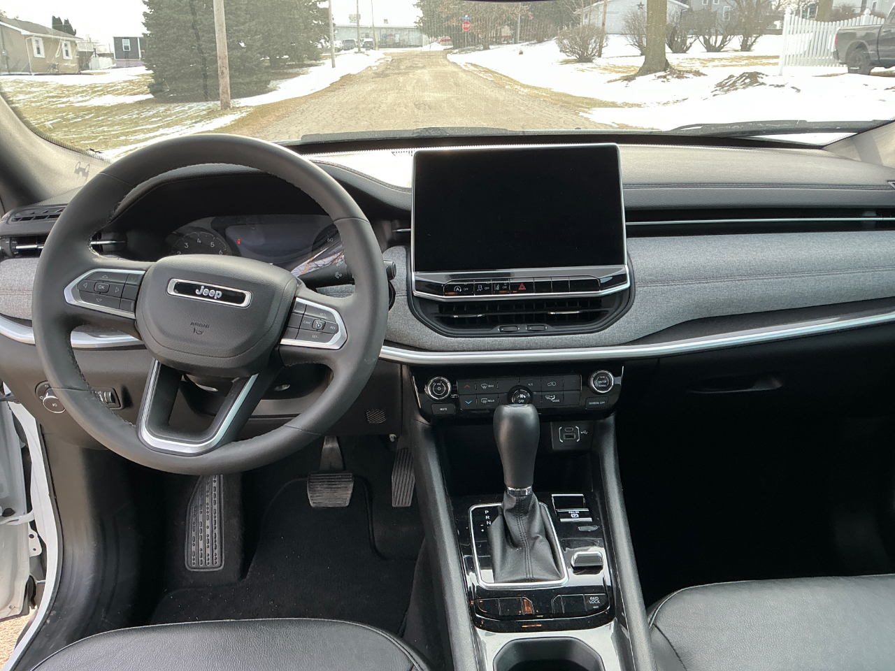 Jeep Compass Latitude LUX 4D SUV 4WD 2023