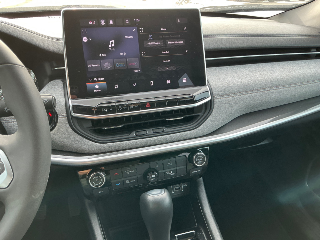 Jeep Compass Latitude LUX 4D SUV 4WD 2023