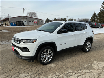2023 Jeep Compass Latitude LUX 4D SUV 4WD