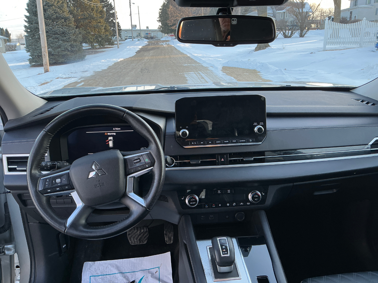 Mitsubishi Outlander SEL 4WD 2024