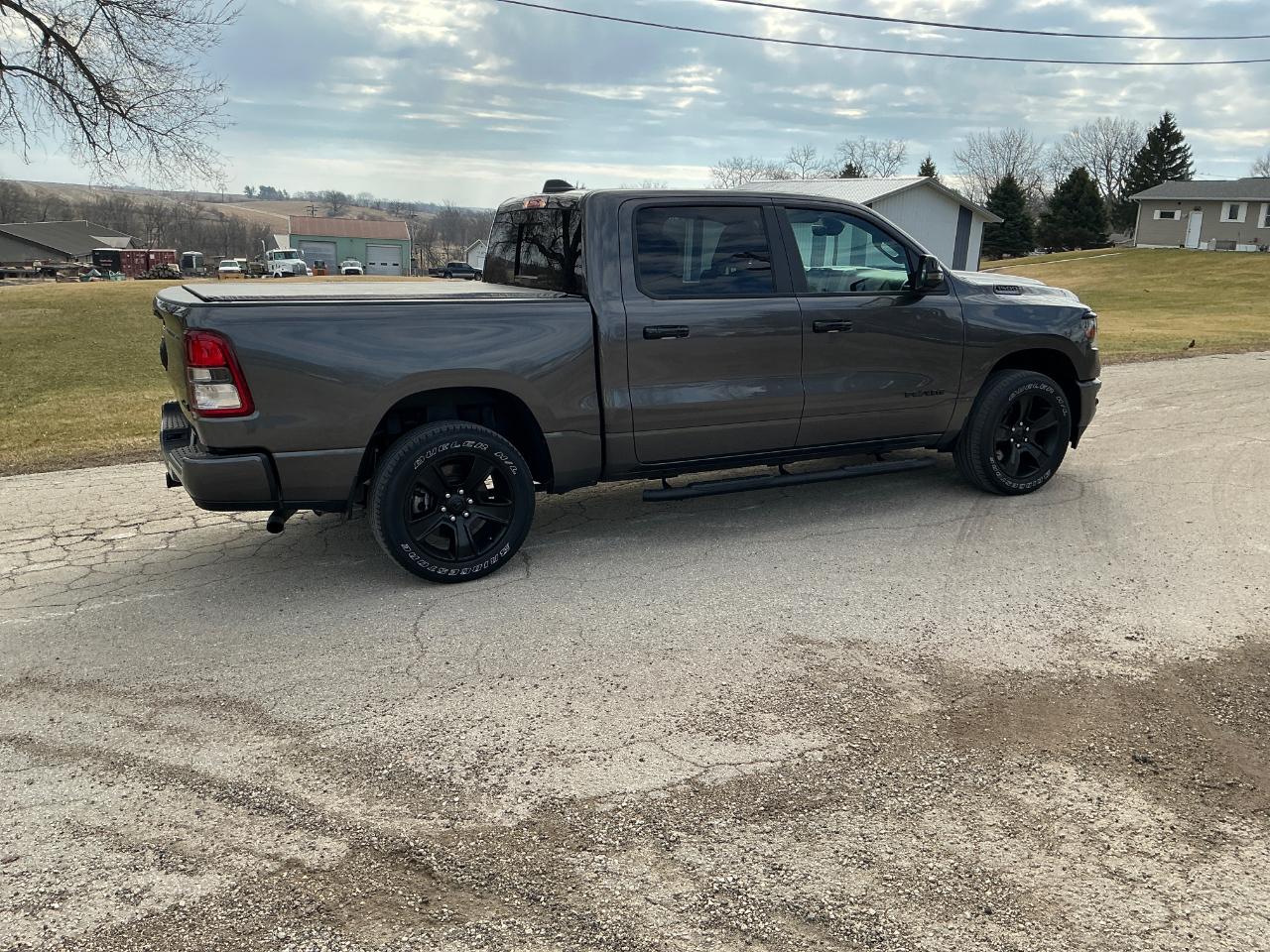 RAM 1500 Big Horn Crew Cab SWB 4WD 2023