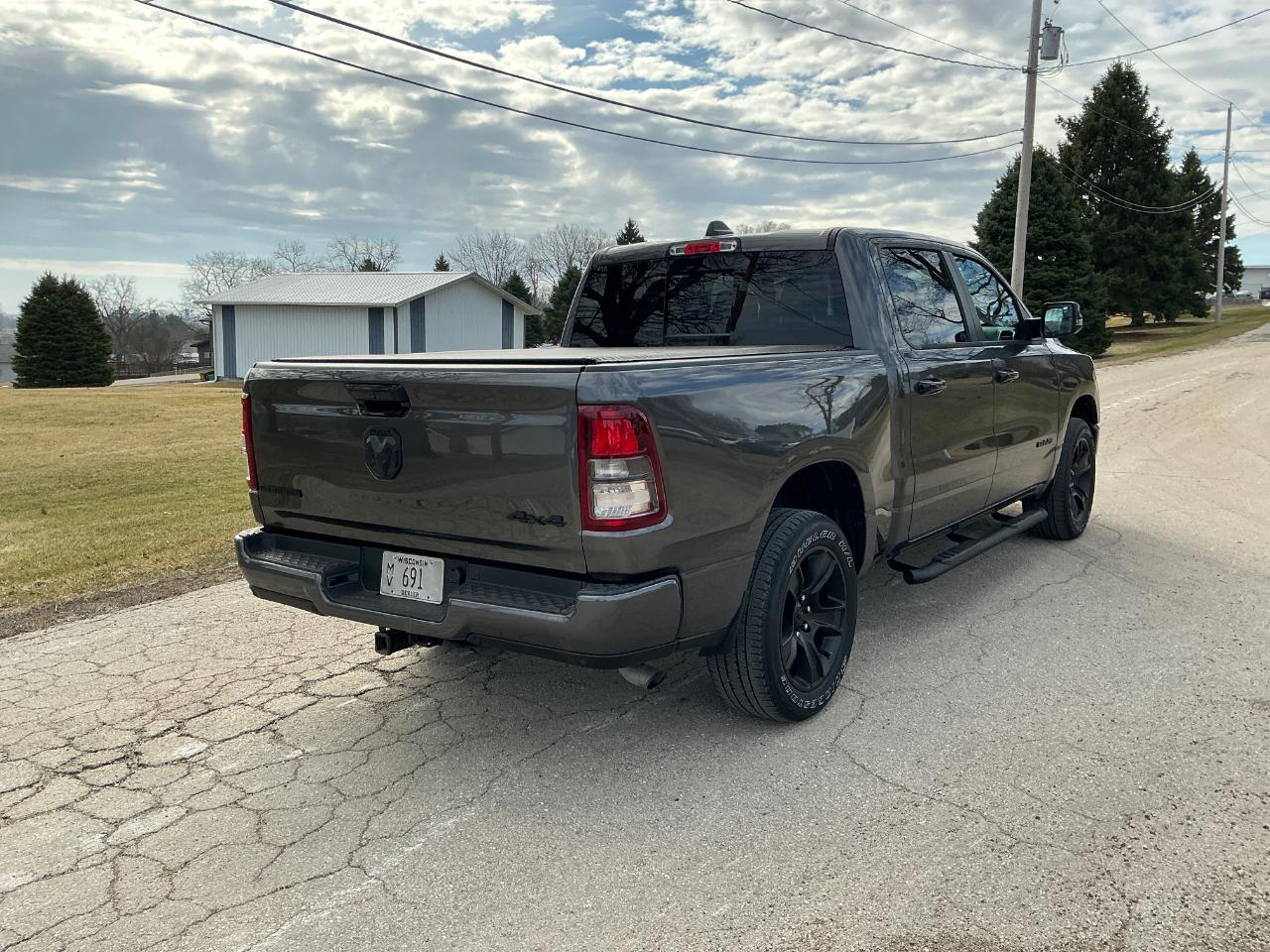 RAM 1500 Big Horn Crew Cab SWB 4WD 2023