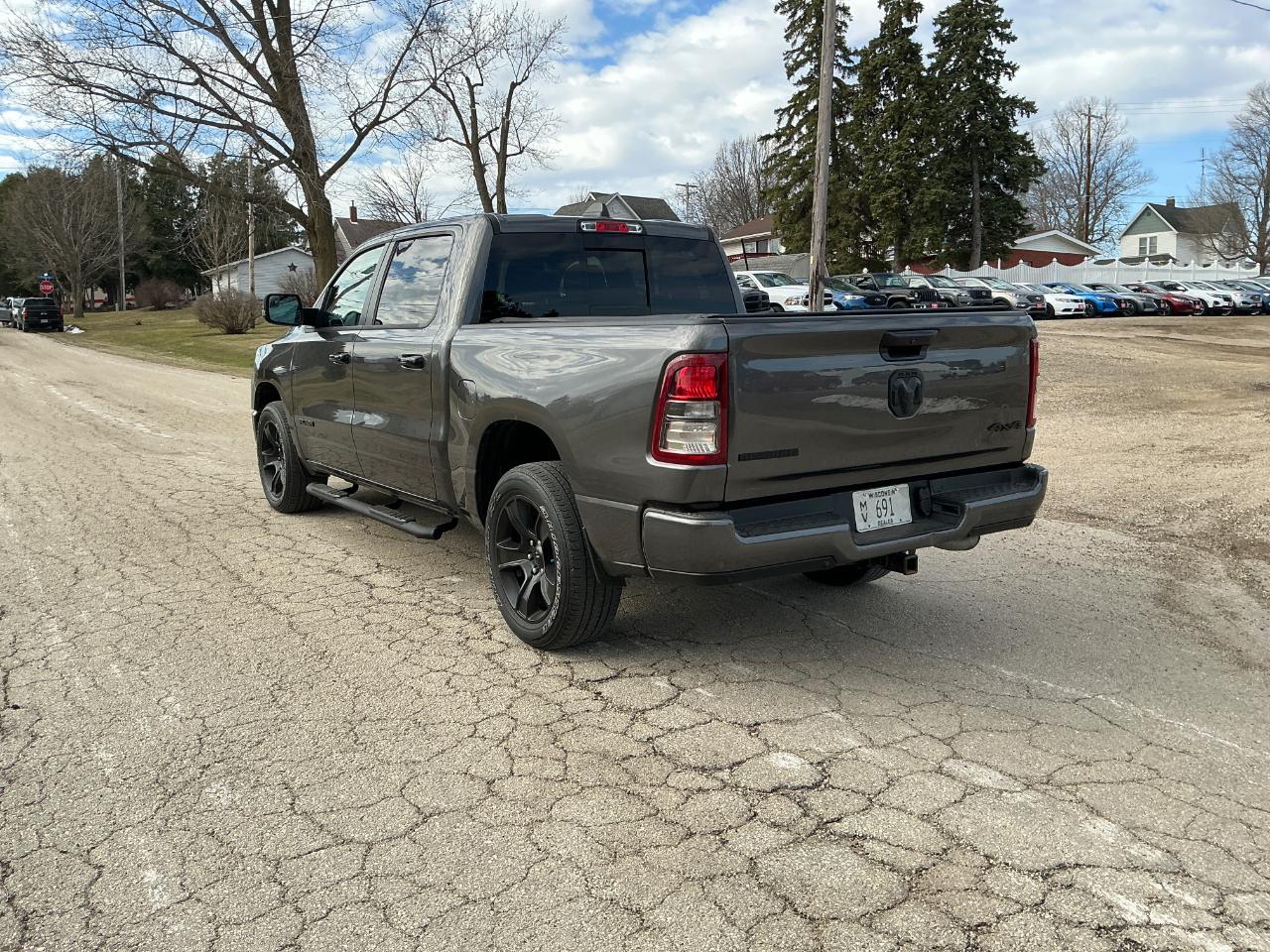 RAM 1500 Big Horn Crew Cab SWB 4WD 2023
