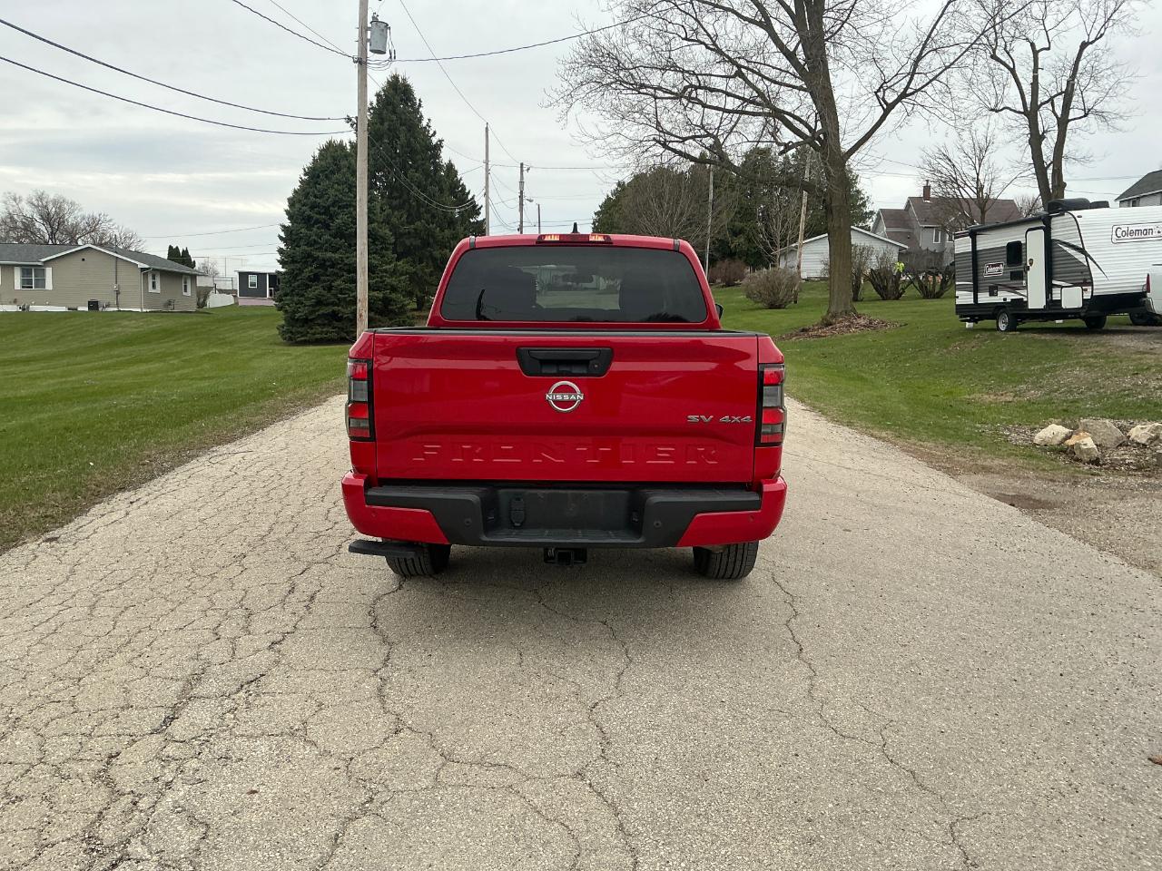 Nissan Frontier SV Crew Cab 4WD 2023