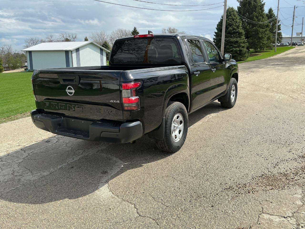 Nissan Frontier S Crew Cab 4WD 2023