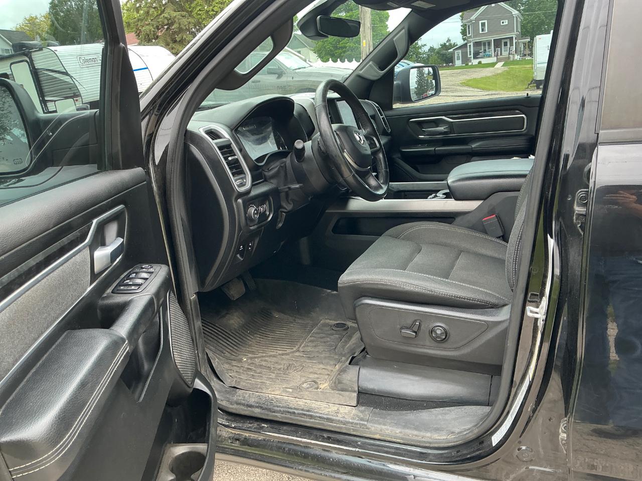 RAM 1500 Big Horn Crew Cab SWB 4WD 2019