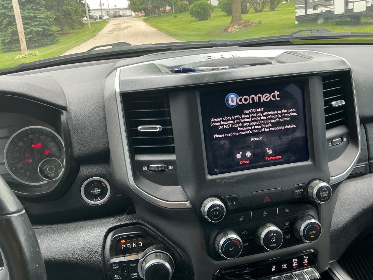 RAM 1500 Big Horn Crew Cab SWB 4WD 2019