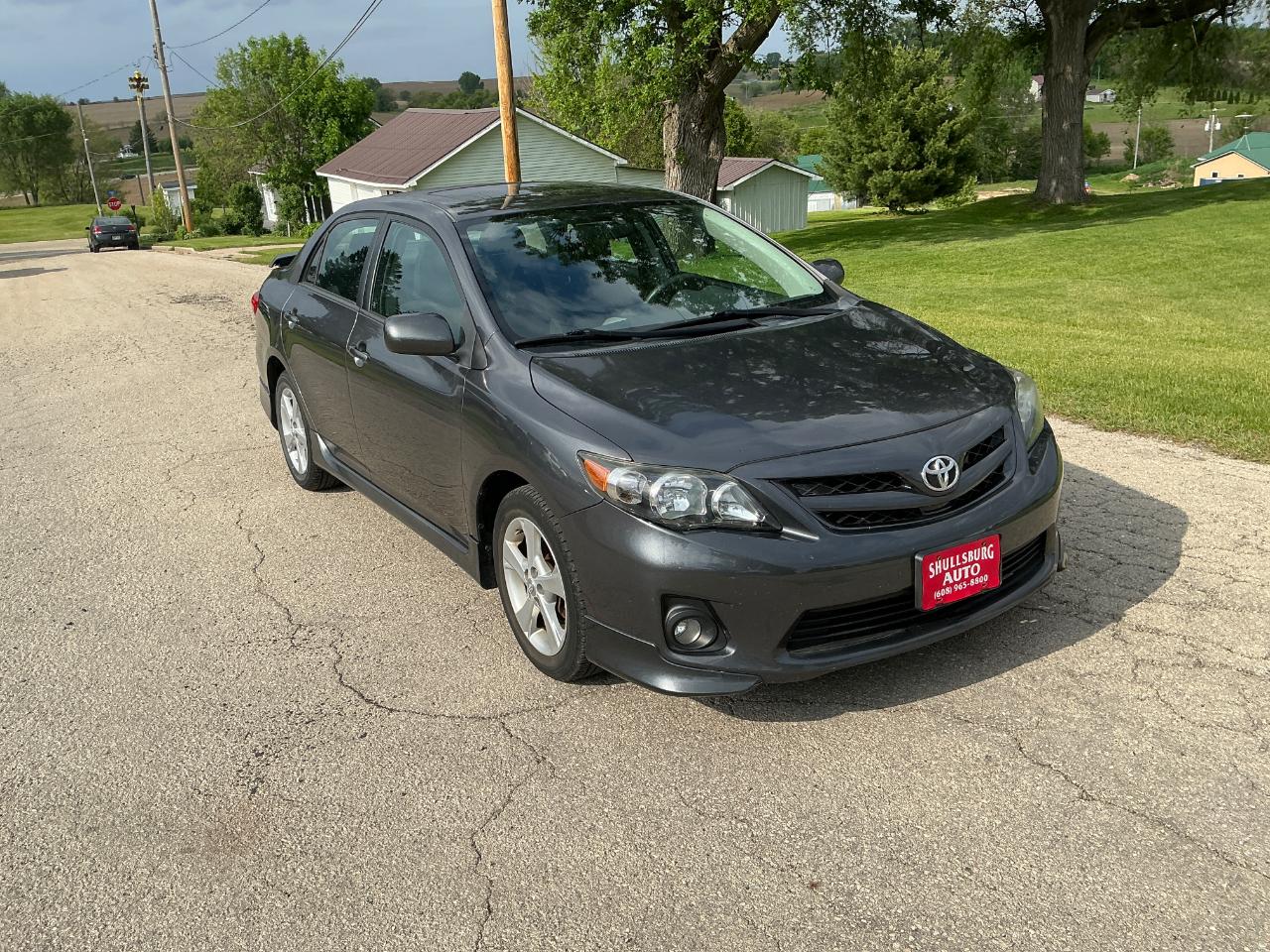 Toyota Corolla S 4-Speed AT 2012