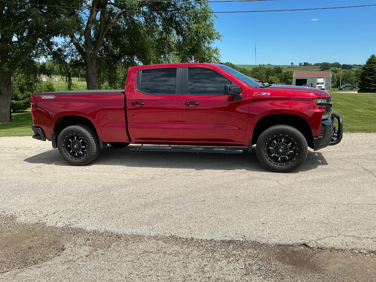 Chevrolet Silverado 1500 LT Trail Boss Crew Cab Long Box 4WD 2021