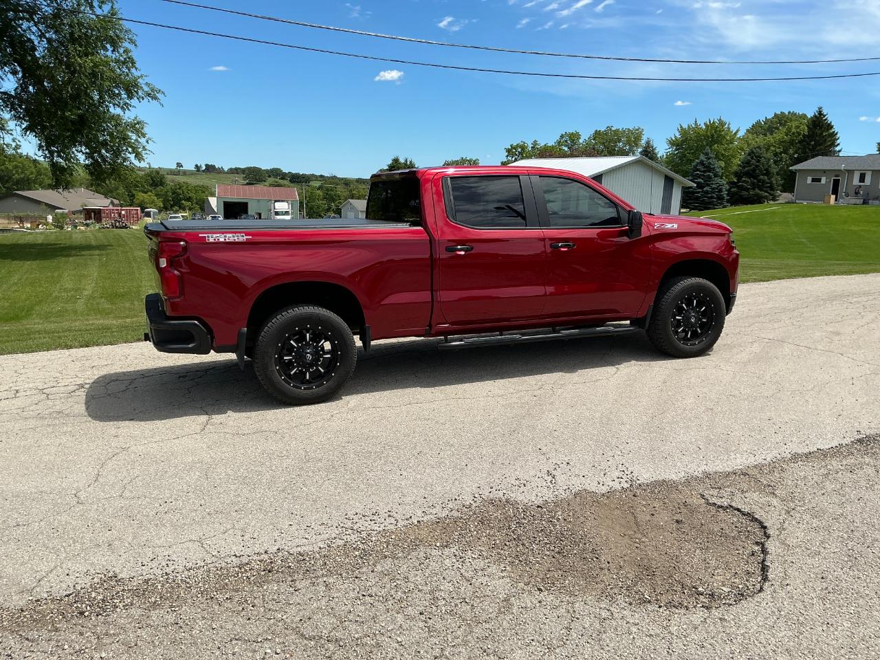 Chevrolet Silverado 1500 LT Trail Boss Crew Cab Long Box 4WD 2021