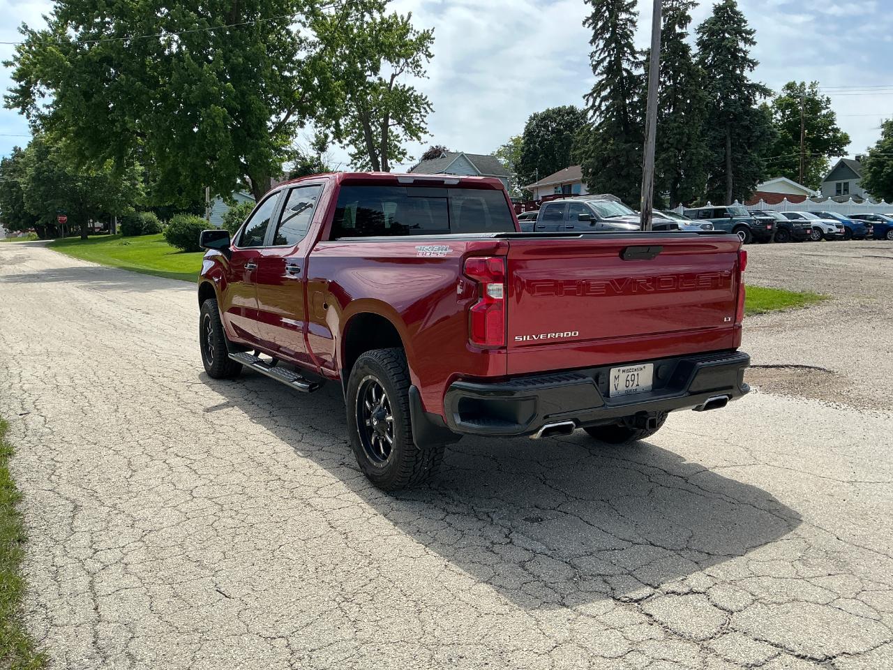 Chevrolet Silverado 1500 LT Trail Boss Crew Cab Long Box 4WD 2021