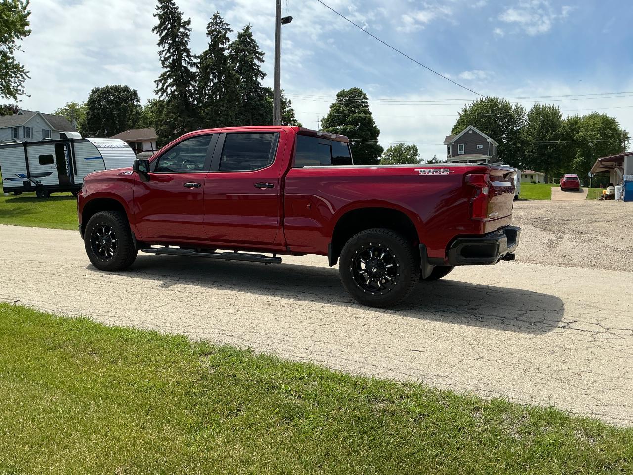 Chevrolet Silverado 1500 LT Trail Boss Crew Cab Long Box 4WD 2021