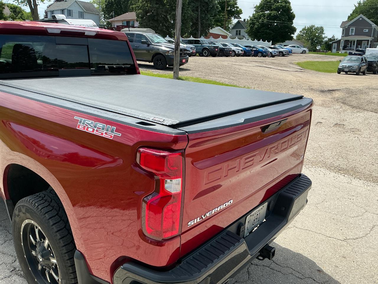Chevrolet Silverado 1500 LT Trail Boss Crew Cab Long Box 4WD 2021