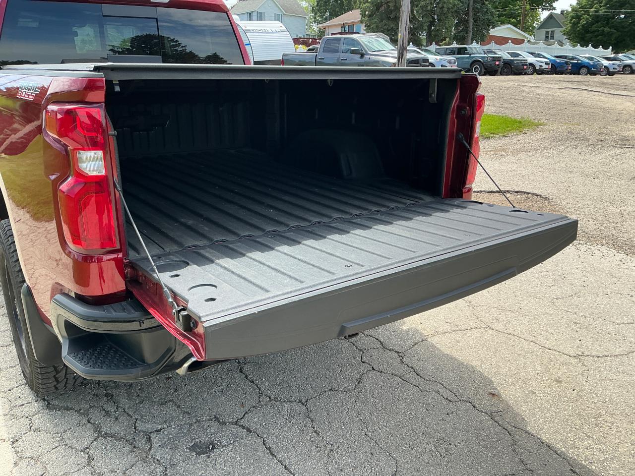 Chevrolet Silverado 1500 LT Trail Boss Crew Cab Long Box 4WD 2021