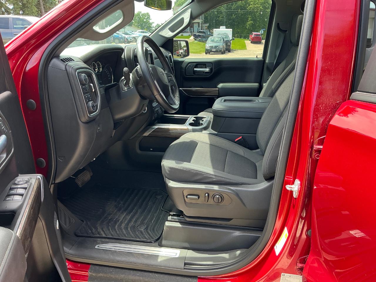 Chevrolet Silverado 1500 LT Trail Boss Crew Cab Long Box 4WD 2021