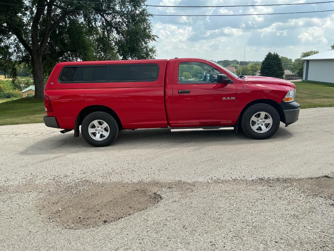 Dodge Ram 1500 ST Regular Cab 2WD 2009