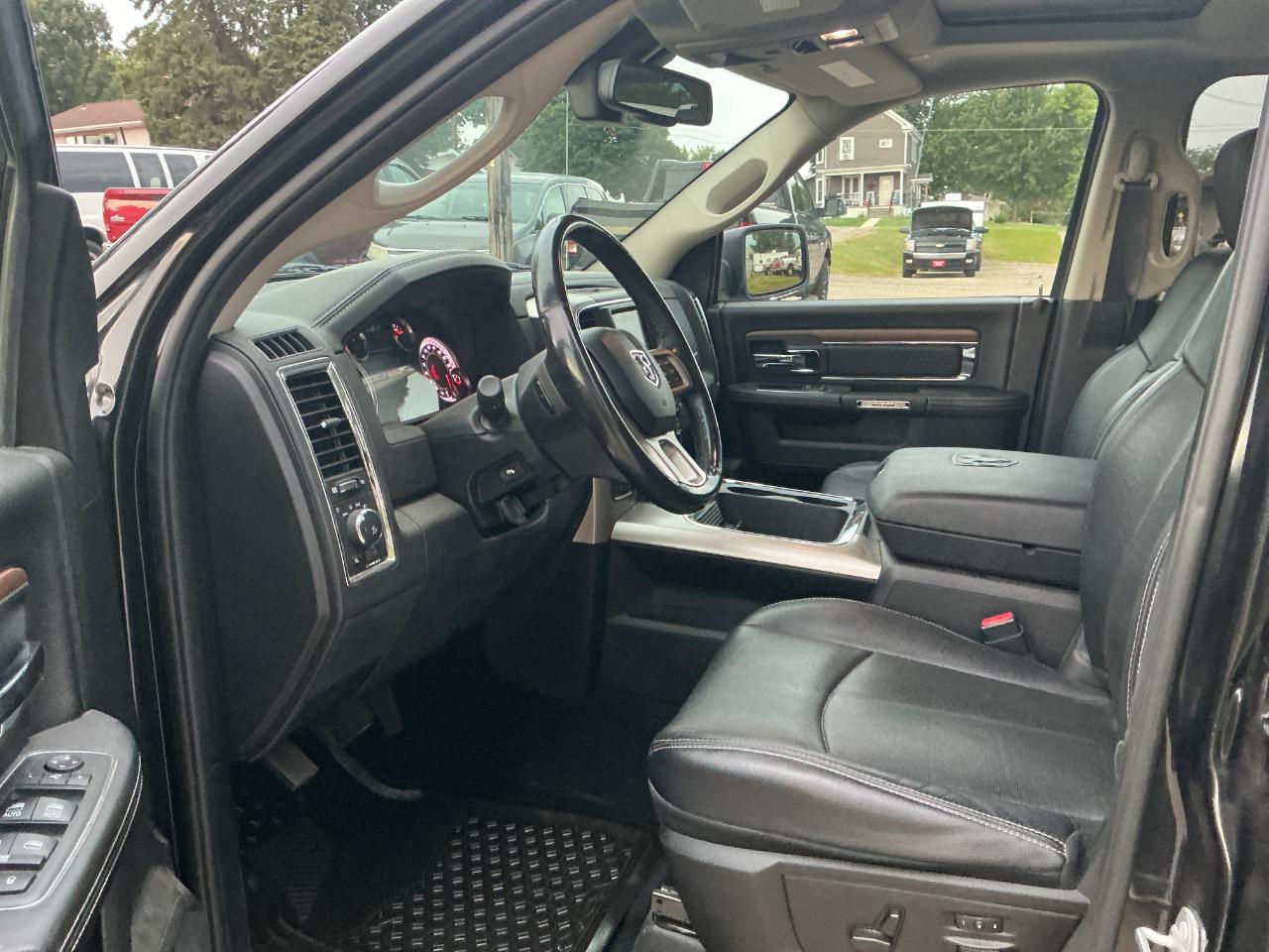 RAM 1500 Laramie Crew Cab LWB 4WD 2018